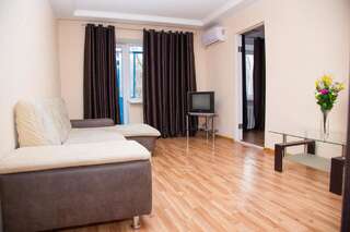 Апартаменты Semi-luxury Apt on Yatsenka 8 near Intourist Hotel Запорожье Апартаменты-4